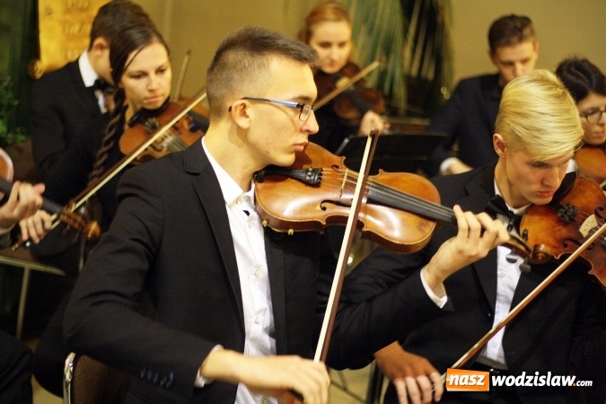 Zdjęcie w galerii na portalu naszwodzislaw.com: Słowacka orkiestra smyczkowa wystąpiła w Czyżowicach  wiadomości z regionu