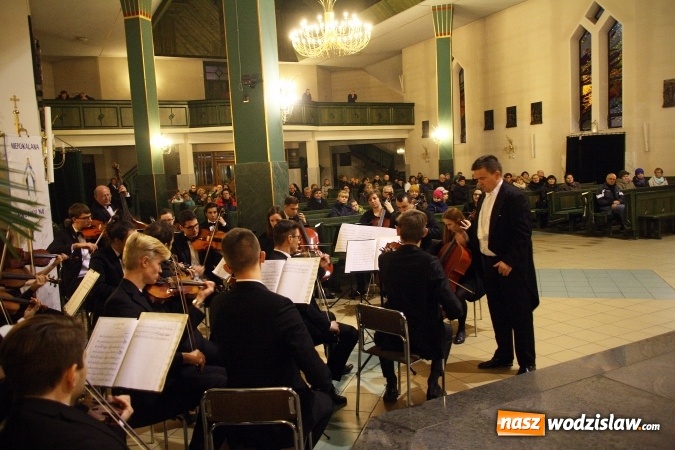 Zdjęcie w galerii na portalu naszwodzislaw.com: Słowacka orkiestra smyczkowa wystąpiła w Czyżowicach  wiadomości z regionu