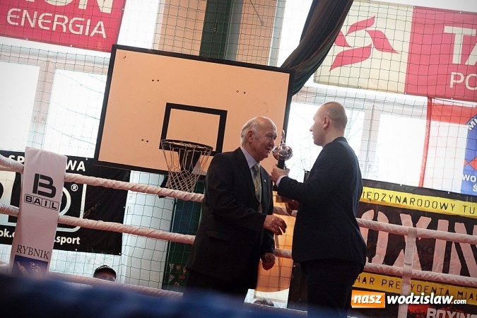 Zdjęcie w galerii na portalu naszwodzislaw.com: Boxing Day w Wodzisławiu. Przekonywali, że sport jest lepszy od używek wiadomości z regionu