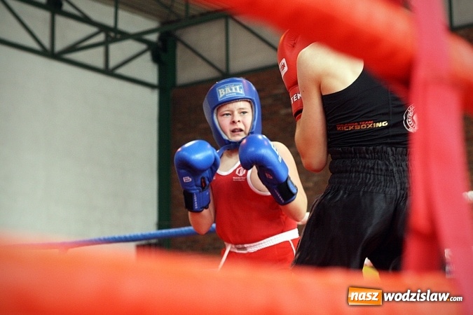 Zdjęcie w galerii na portalu naszwodzislaw.com: Boxing Day w Wodzisławiu. Przekonywali, że sport jest lepszy od używek wiadomości z regionu