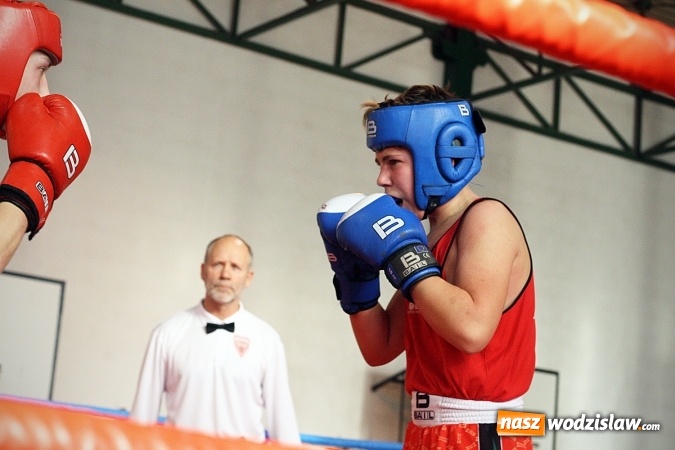 Zdjęcie w galerii na portalu naszwodzislaw.com: Boxing Day w Wodzisławiu. Przekonywali, że sport jest lepszy od używek wiadomości z regionu