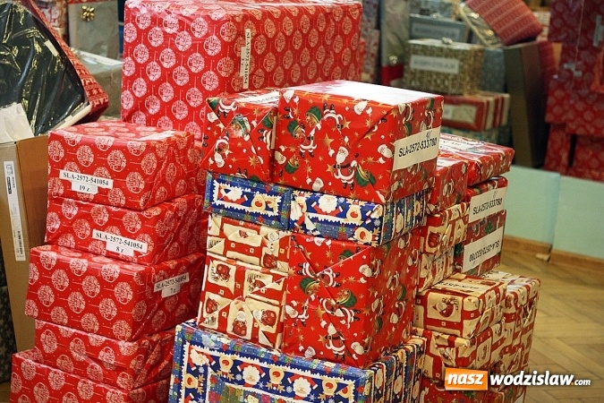 Zdjęcie w galerii na portalu naszwodzislaw.com: Finał Szlachetnej Paczki. W Wodzisławiu pomoc otrzyma 77 rodzin  wiadomości z regionu