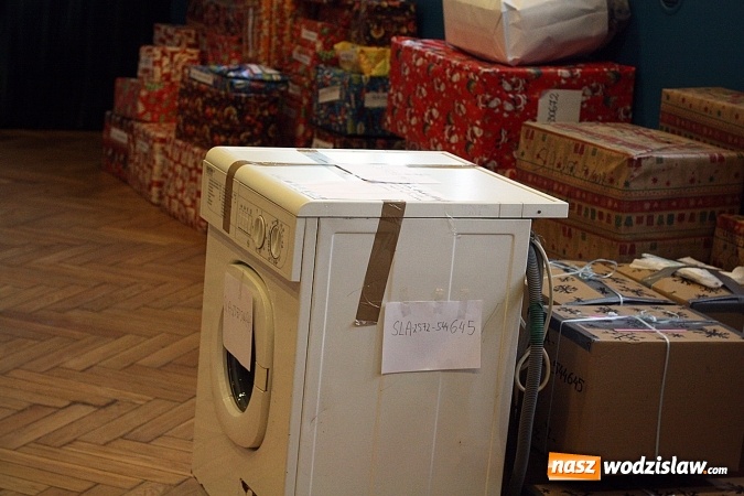 Zdjęcie w galerii na portalu naszwodzislaw.com: Finał Szlachetnej Paczki. W Wodzisławiu pomoc otrzyma 77 rodzin  wiadomości z regionu