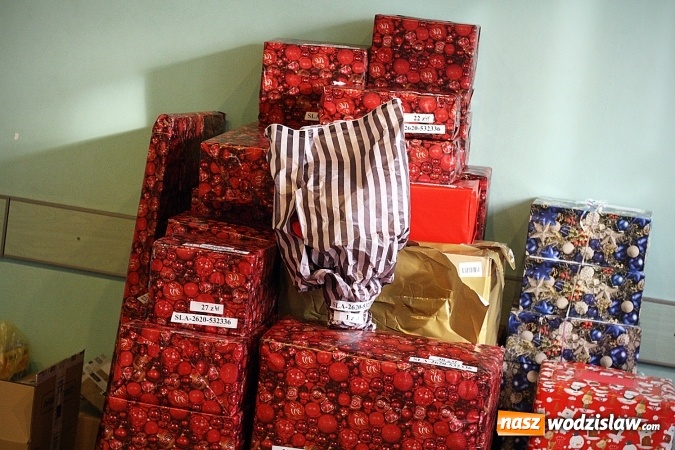 Zdjęcie w galerii na portalu naszwodzislaw.com: Finał Szlachetnej Paczki. W Wodzisławiu pomoc otrzyma 77 rodzin  wiadomości z regionu