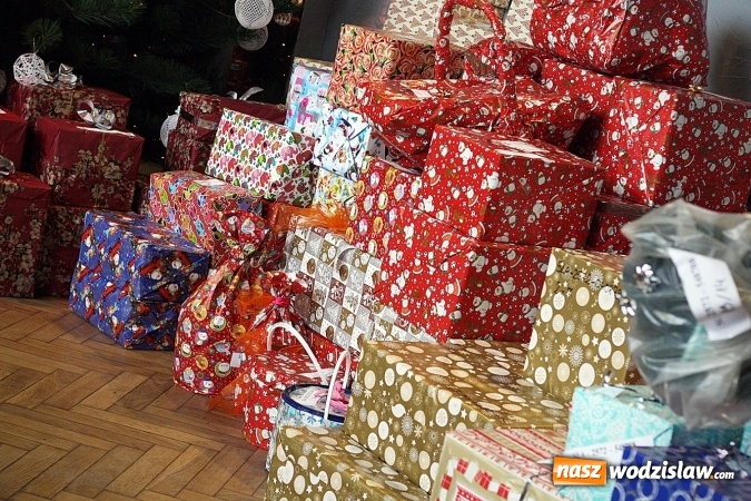 Zdjęcie w galerii na portalu naszwodzislaw.com: Finał Szlachetnej Paczki. W Wodzisławiu pomoc otrzyma 77 rodzin  wiadomości z regionu