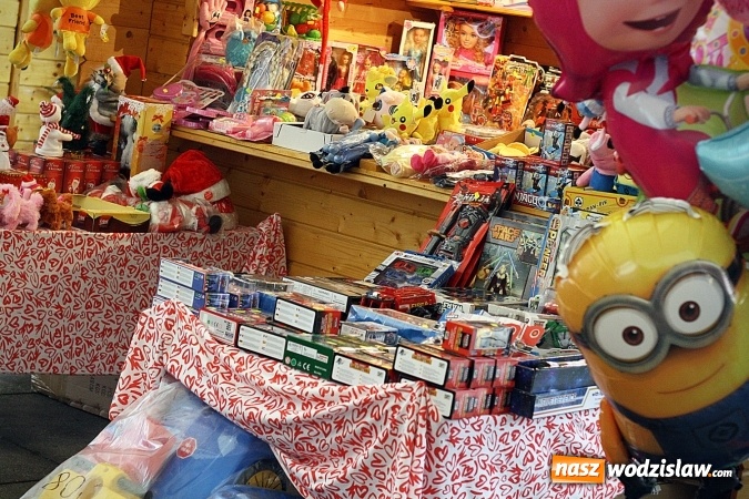 Zdjęcie w galerii na portalu naszwodzislaw.com: Degustacja świątecznych smakołyków na wodzisławskim Rynku. Było smacznie!  wiadomości z regionu