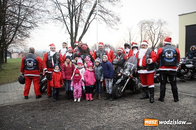 Zdjęcie w galerii na portalu naszwodzislaw.com: W Pszowie Mikołaje przyjechały na motorach wiadomości z regionu