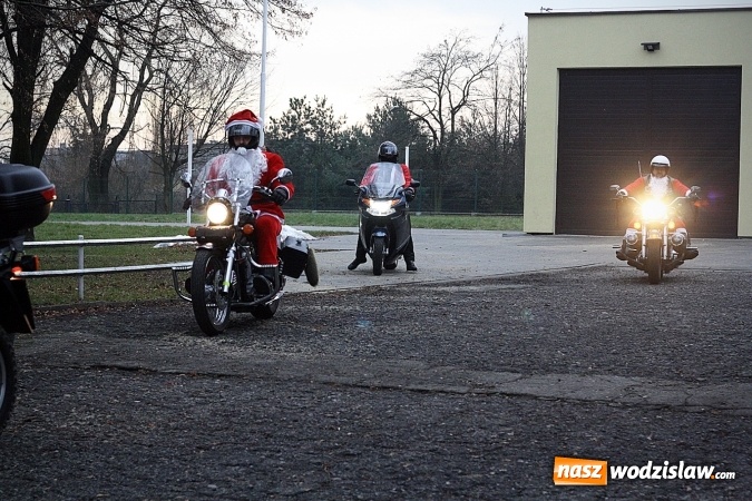 Zdjęcie w galerii na portalu naszwodzislaw.com: W Pszowie Mikołaje przyjechały na motorach wiadomości z regionu