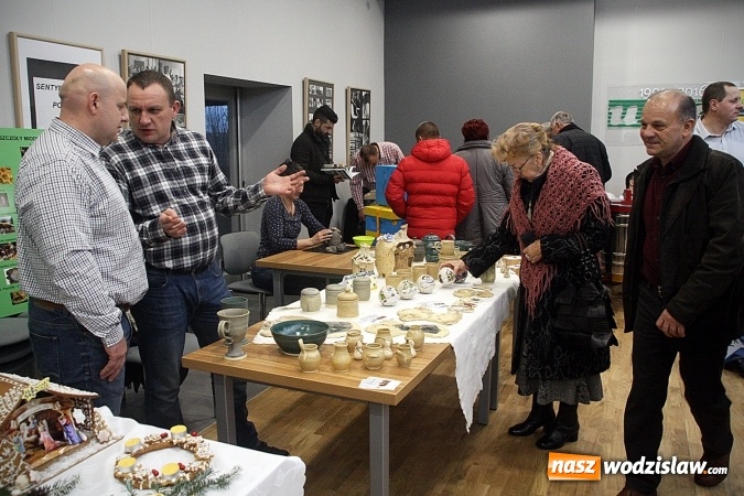 Zdjęcie w galerii na portalu naszwodzislaw.com: I Gorzycki Jarmark Pszczeli. FOTORELACJA wiadomości z regionu