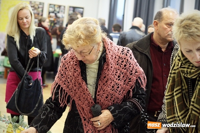 Zdjęcie w galerii na portalu naszwodzislaw.com: I Gorzycki Jarmark Pszczeli. FOTORELACJA wiadomości z regionu