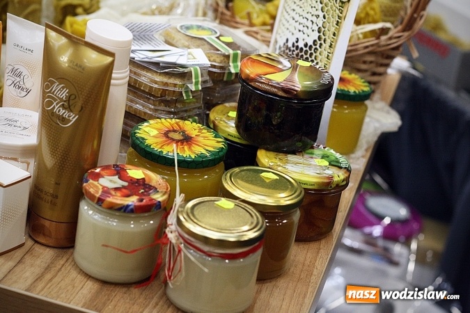Zdjęcie w galerii na portalu naszwodzislaw.com: I Gorzycki Jarmark Pszczeli. FOTORELACJA wiadomości z regionu