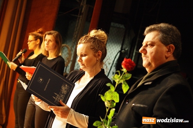 Zdjęcie w galerii na portalu naszwodzislaw.com: Pszów: Jarmark odwołany, wolontariusze nagrodzeni  wiadomości z regionu