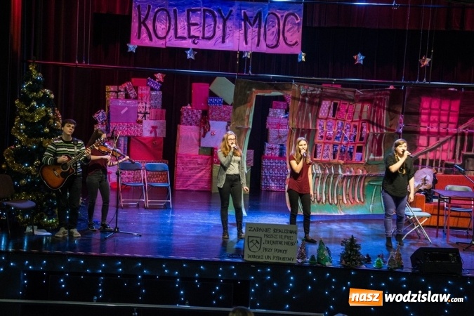 Zdjęcie w galerii na portalu naszwodzislaw.com: Jubileuszowy X Jarmark Harcerski w RCK wiadomości z regionu