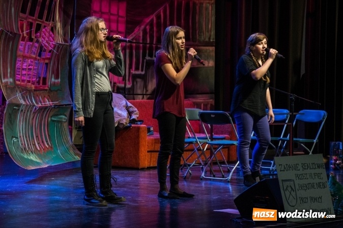 Zdjęcie w galerii na portalu naszwodzislaw.com: Jubileuszowy X Jarmark Harcerski w RCK wiadomości z regionu