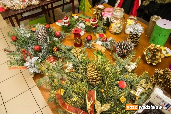 Zdjęcie w galerii na portalu naszwodzislaw.com: Jubileuszowy X Jarmark Harcerski w RCK wiadomości z regionu