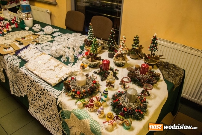 Zdjęcie w galerii na portalu naszwodzislaw.com: Jubileuszowy X Jarmark Harcerski w RCK wiadomości z regionu