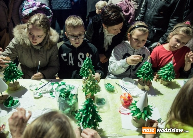 Zdjęcie w galerii na portalu naszwodzislaw.com: Połomia: To był festiwal pełen dobrej muzyki teatru i niespodzianek wiadomości z regionu