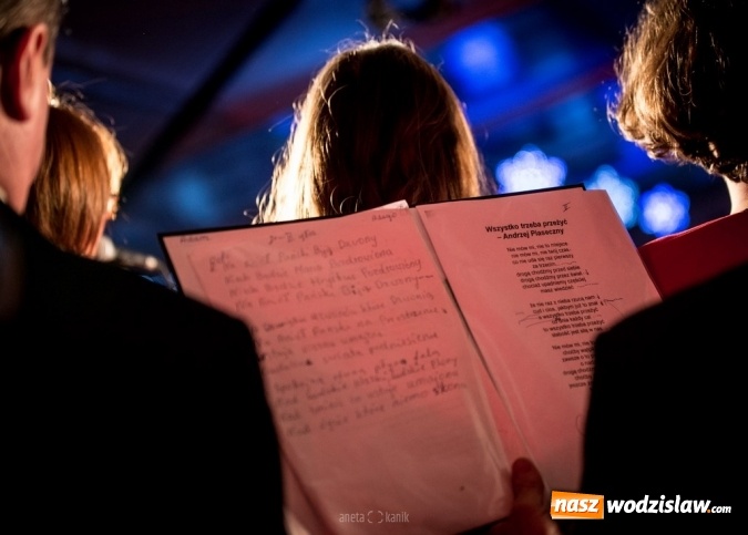 Zdjęcie w galerii na portalu naszwodzislaw.com: Połomia: To był festiwal pełen dobrej muzyki teatru i niespodzianek wiadomości z regionu