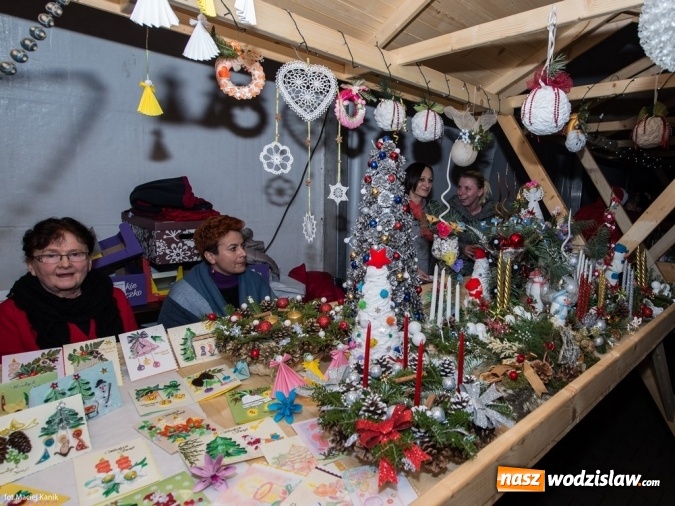 Zdjęcie w galerii na portalu naszwodzislaw.com: Połomia: To był festiwal pełen dobrej muzyki teatru i niespodzianek wiadomości z regionu