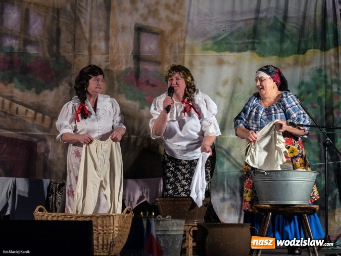 Zdjęcie w galerii na portalu naszwodzislaw.com: Połomia: To był festiwal pełen dobrej muzyki teatru i niespodzianek wiadomości z regionu