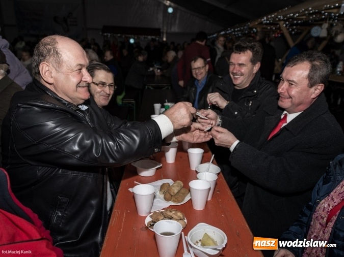 Zdjęcie w galerii na portalu naszwodzislaw.com: Połomia: To był festiwal pełen dobrej muzyki teatru i niespodzianek wiadomości z regionu