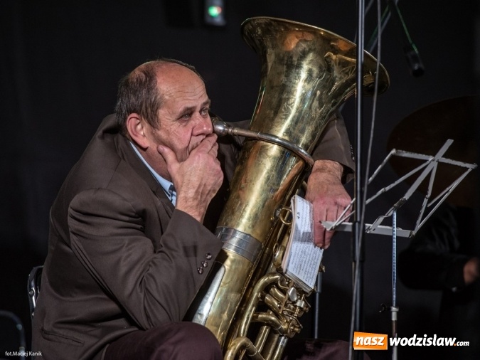 Zdjęcie w galerii na portalu naszwodzislaw.com: Połomia: To był festiwal pełen dobrej muzyki teatru i niespodzianek wiadomości z regionu