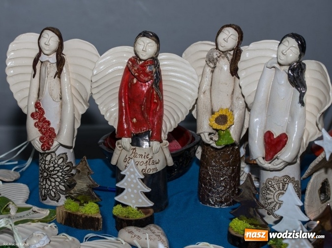 Zdjęcie w galerii na portalu naszwodzislaw.com: Połomia: To był festiwal pełen dobrej muzyki teatru i niespodzianek wiadomości z regionu