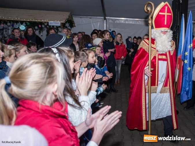 Zdjęcie w galerii na portalu naszwodzislaw.com: Połomia: To był festiwal pełen dobrej muzyki teatru i niespodzianek wiadomości z regionu