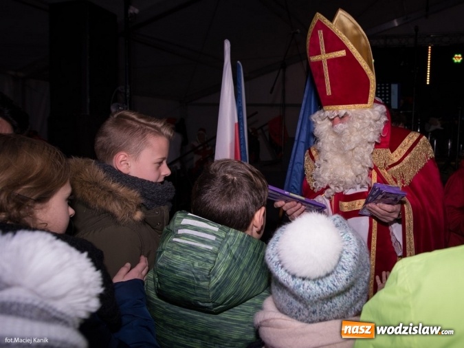 Zdjęcie w galerii na portalu naszwodzislaw.com: Połomia: To był festiwal pełen dobrej muzyki teatru i niespodzianek wiadomości z regionu