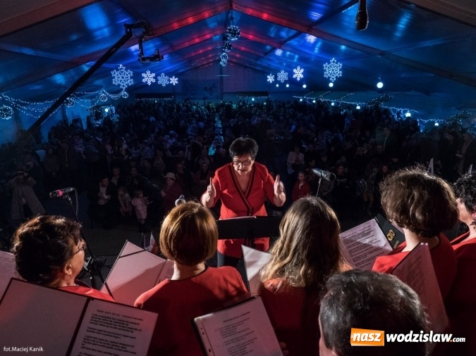 Zdjęcie w galerii na portalu naszwodzislaw.com: Połomia: To był festiwal pełen dobrej muzyki teatru i niespodzianek wiadomości z regionu