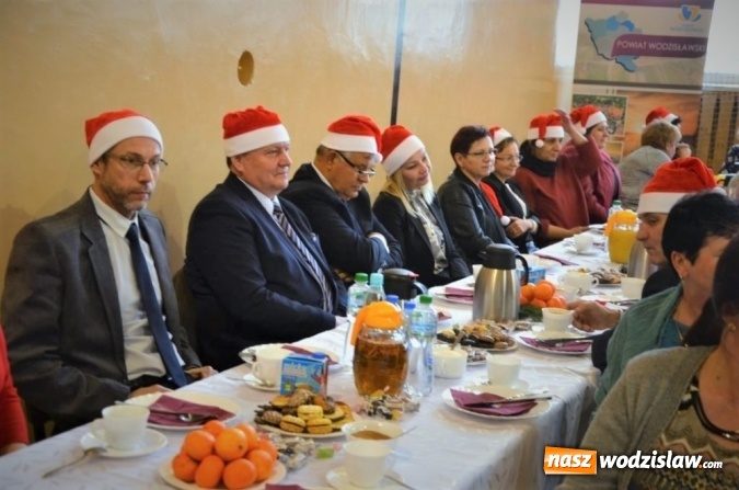 Zdjęcie w galerii na portalu naszwodzislaw.com: Mikołajki w Lodowej Krainie wiadomości z regionu