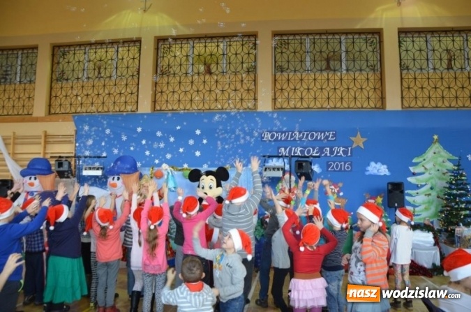 Zdjęcie w galerii na portalu naszwodzislaw.com: Mikołajki w Lodowej Krainie wiadomości z regionu