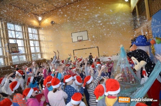 Zdjęcie w galerii na portalu naszwodzislaw.com: Mikołajki w Lodowej Krainie wiadomości z regionu