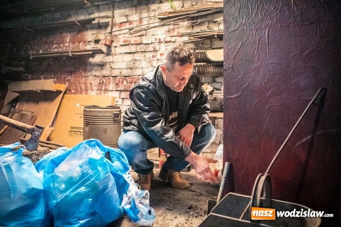 Zdjęcie w galerii na portalu naszwodzislaw.com: Ruszyła akcja: Nie truj sąsiada. Franciszek Pieczka twarzą przedsięwzięcia wiadomości z regionu