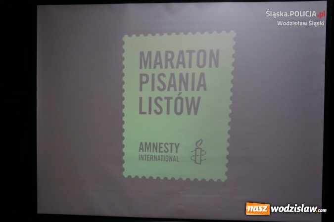 Zdjęcie w galerii na portalu naszwodzislaw.com: Policjanci pisali listy w obronie praw człowieka  wiadomości z regionu