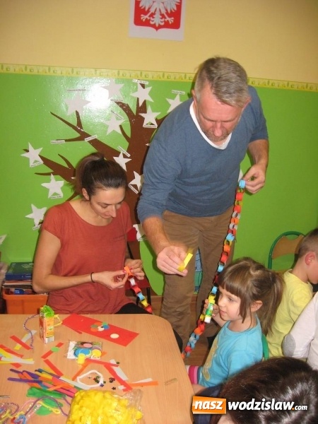 Zdjęcie w galerii na portalu naszwodzislaw.com: Warsztaty dla rodziców: Kreatywny rodzic-kreatywne dziecko!  wiadomości z regionu