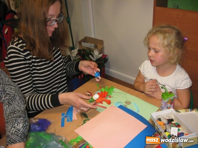 Zdjęcie w galerii na portalu naszwodzislaw.com: Warsztaty dla rodziców: Kreatywny rodzic-kreatywne dziecko!  wiadomości z regionu