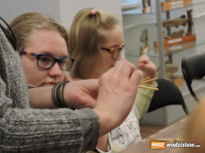 Zdjęcie w galerii na portalu naszwodzislaw.com: Tworzyli świąteczne ozdoby  wiadomości z regionu