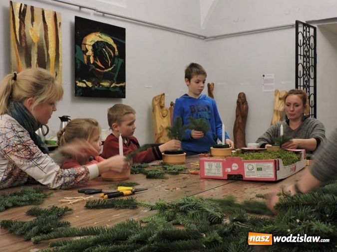 Zdjęcie w galerii na portalu naszwodzislaw.com: Tworzyli świąteczne ozdoby  wiadomości z regionu