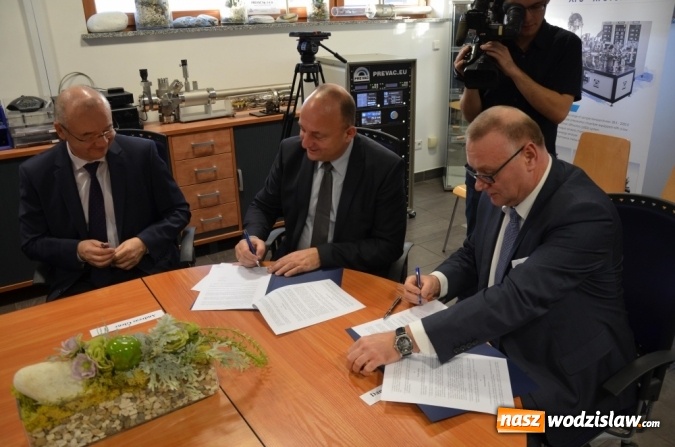 Zdjęcie w galerii na portalu naszwodzislaw.com: Powiat przystąpił do Klastra Silesia Technopolis  wiadomości z regionu