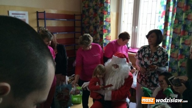 Zdjęcie w galerii na portalu naszwodzislaw.com: Święty Mikołaj odwiedził rydułtowski szpital  wiadomości z regionu