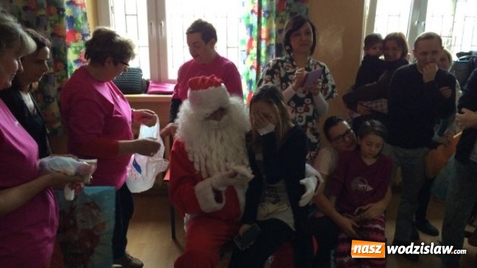 Zdjęcie w galerii na portalu naszwodzislaw.com: Święty Mikołaj odwiedził rydułtowski szpital  wiadomości z regionu