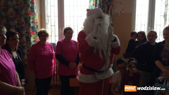 Zdjęcie w galerii na portalu naszwodzislaw.com: Święty Mikołaj odwiedził rydułtowski szpital  wiadomości z regionu