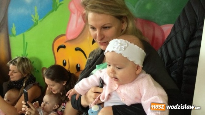 Zdjęcie w galerii na portalu naszwodzislaw.com: Święty Mikołaj odwiedził rydułtowski szpital  wiadomości z regionu