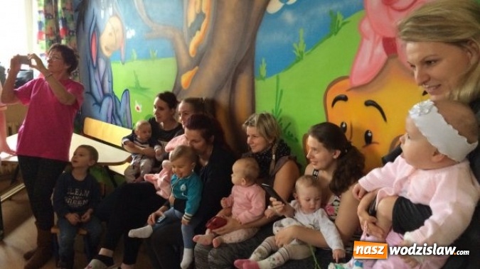 Zdjęcie w galerii na portalu naszwodzislaw.com: Święty Mikołaj odwiedził rydułtowski szpital  wiadomości z regionu