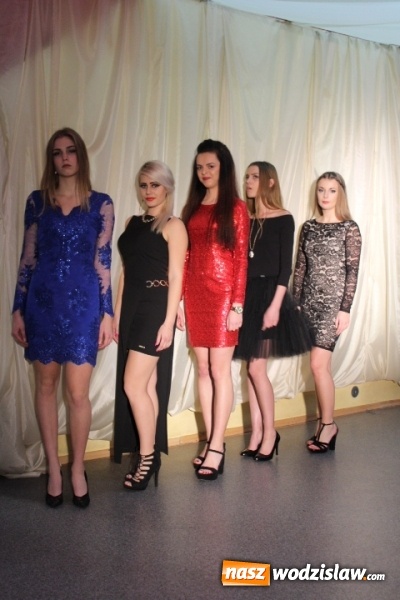 Zdjęcie w galerii na portalu naszwodzislaw.com: Działo się! Ekonomik w świecie mody wiadomości z regionu