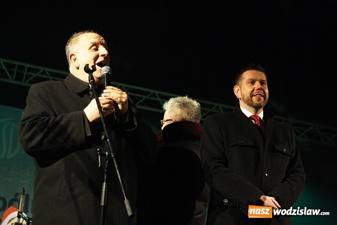 Zdjęcie w galerii na portalu naszwodzislaw.com: Wodzisławianie przełamali się opłatkiem z prezydentem  wiadomości z regionu