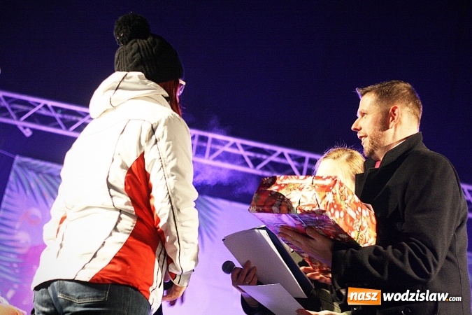 Zdjęcie w galerii na portalu naszwodzislaw.com: Wodzisławianie przełamali się opłatkiem z prezydentem  wiadomości z regionu