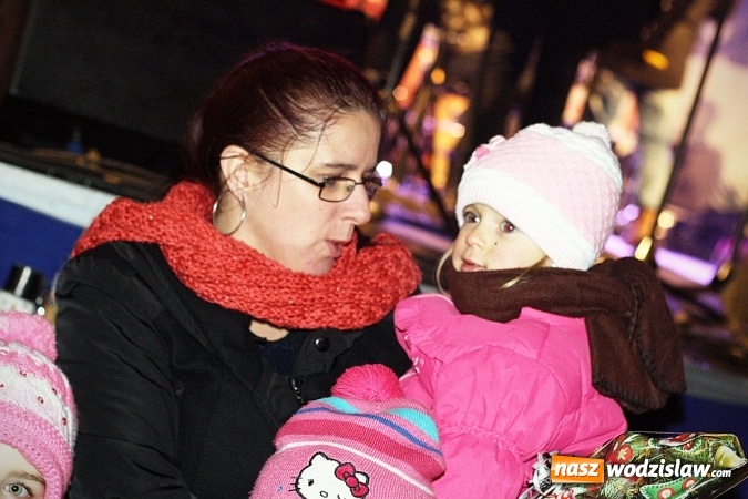 Zdjęcie w galerii na portalu naszwodzislaw.com: Wodzisławianie przełamali się opłatkiem z prezydentem  wiadomości z regionu