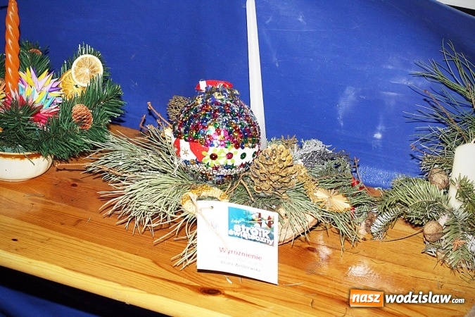 Zdjęcie w galerii na portalu naszwodzislaw.com: Wodzisławianie przełamali się opłatkiem z prezydentem  wiadomości z regionu